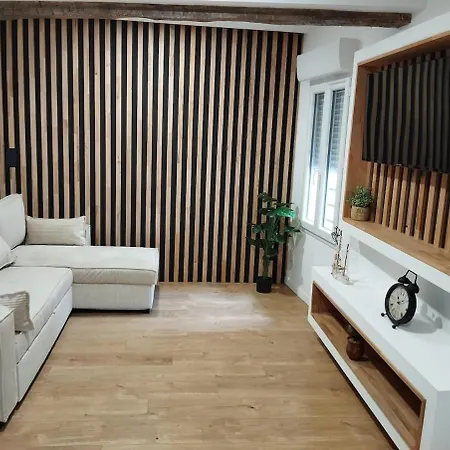 Cozy 2-bedroom Villa *