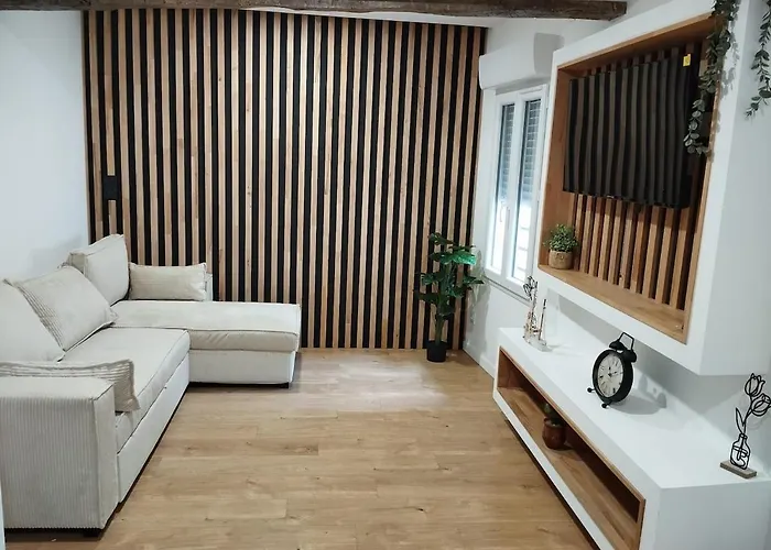 Cozy 2-bedroom Villa *
